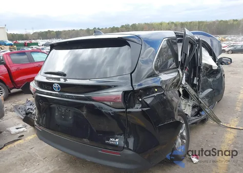 2023 Toyota Sienna Xle z USA, uszkodzony, nr VIN 5TDYSKFC8PS074090